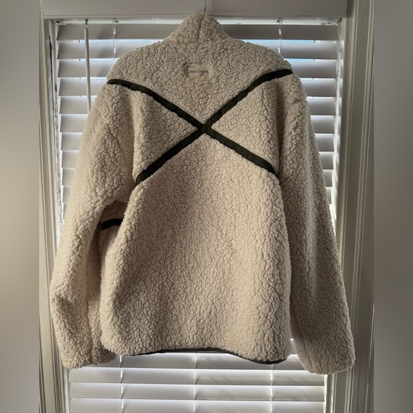 Olive Green Puffer Jacket with Plush Lining - Picture 4 of 5